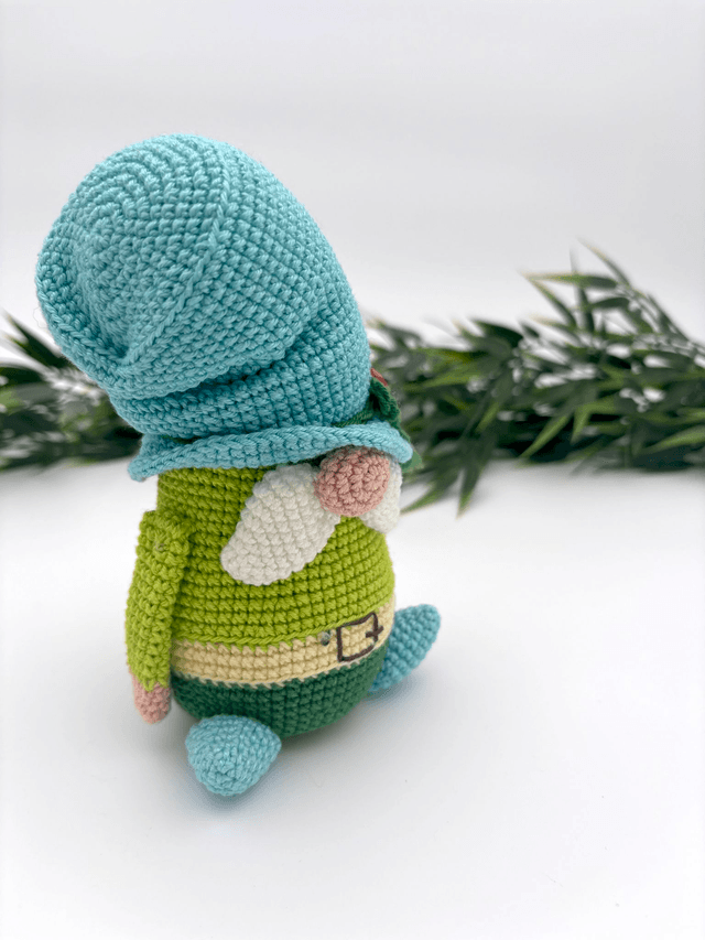 Easter gnome 