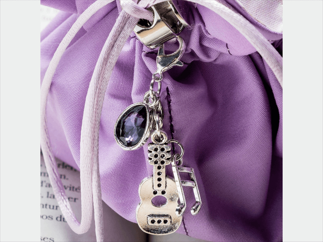 The legend - Scanlan inspired dice bag