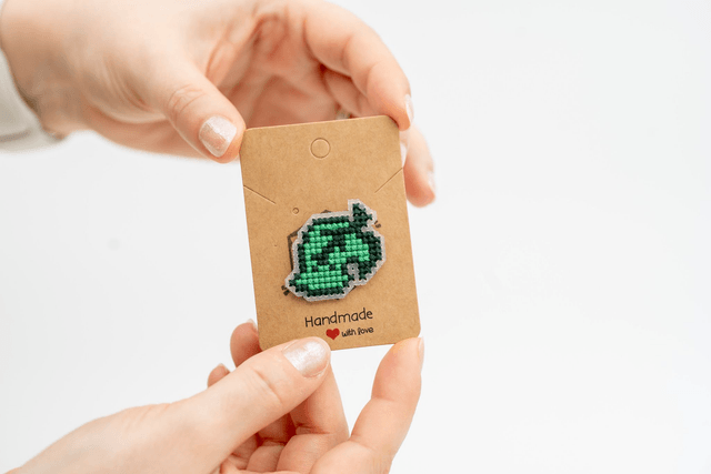 Leaf - Cross stitch pins